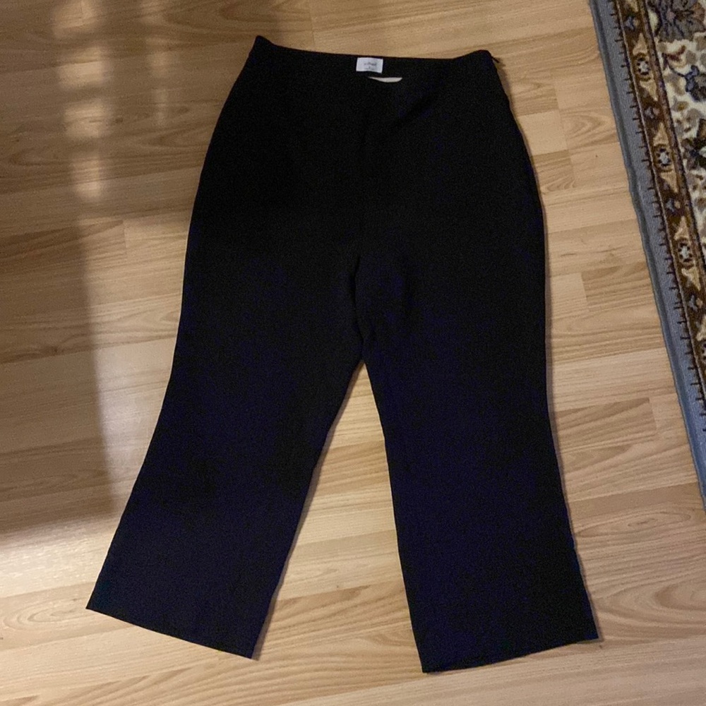 Aritzia black dress pants! kick flare!